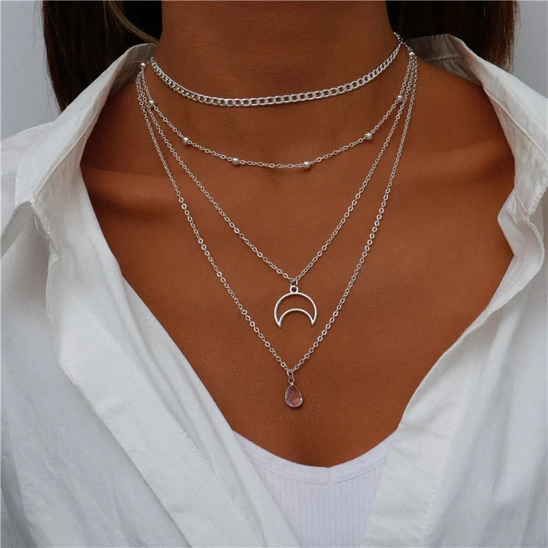 ENCHANTING MULTI-PENDANT LAYERED NECKLACE